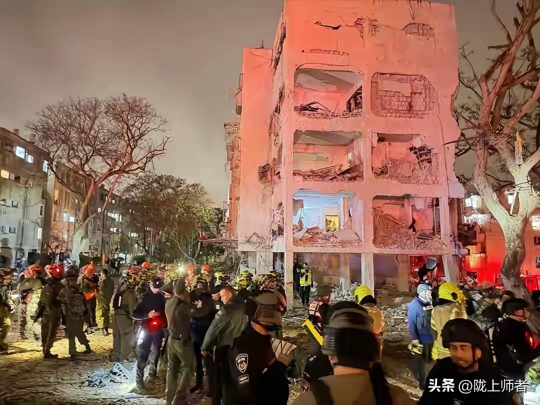 伊朗导弹的命中率和爆炸威力真不行，这不是我给伊朗的导弹泼脏水，飞行了一千多公里的