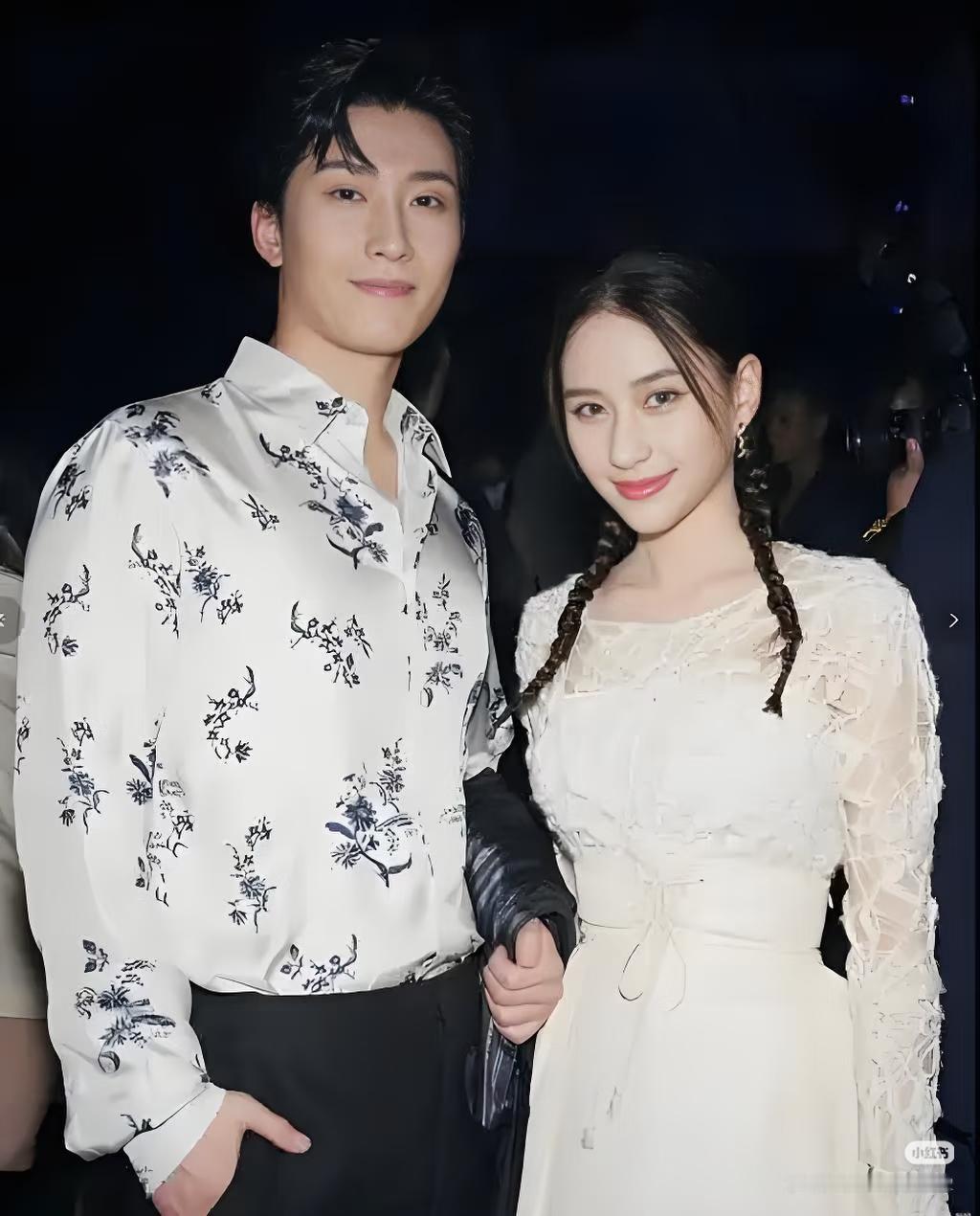 何超莲，不能再糊涂了！

她在娱乐圈过了这么久，最大的名头还是赌王女儿，家族产业