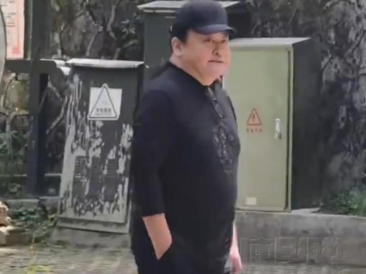 刘欢走了，63岁，那个不死癌症缠了他十七年
讣告是9月26日上午挂出来的。刘欢9
