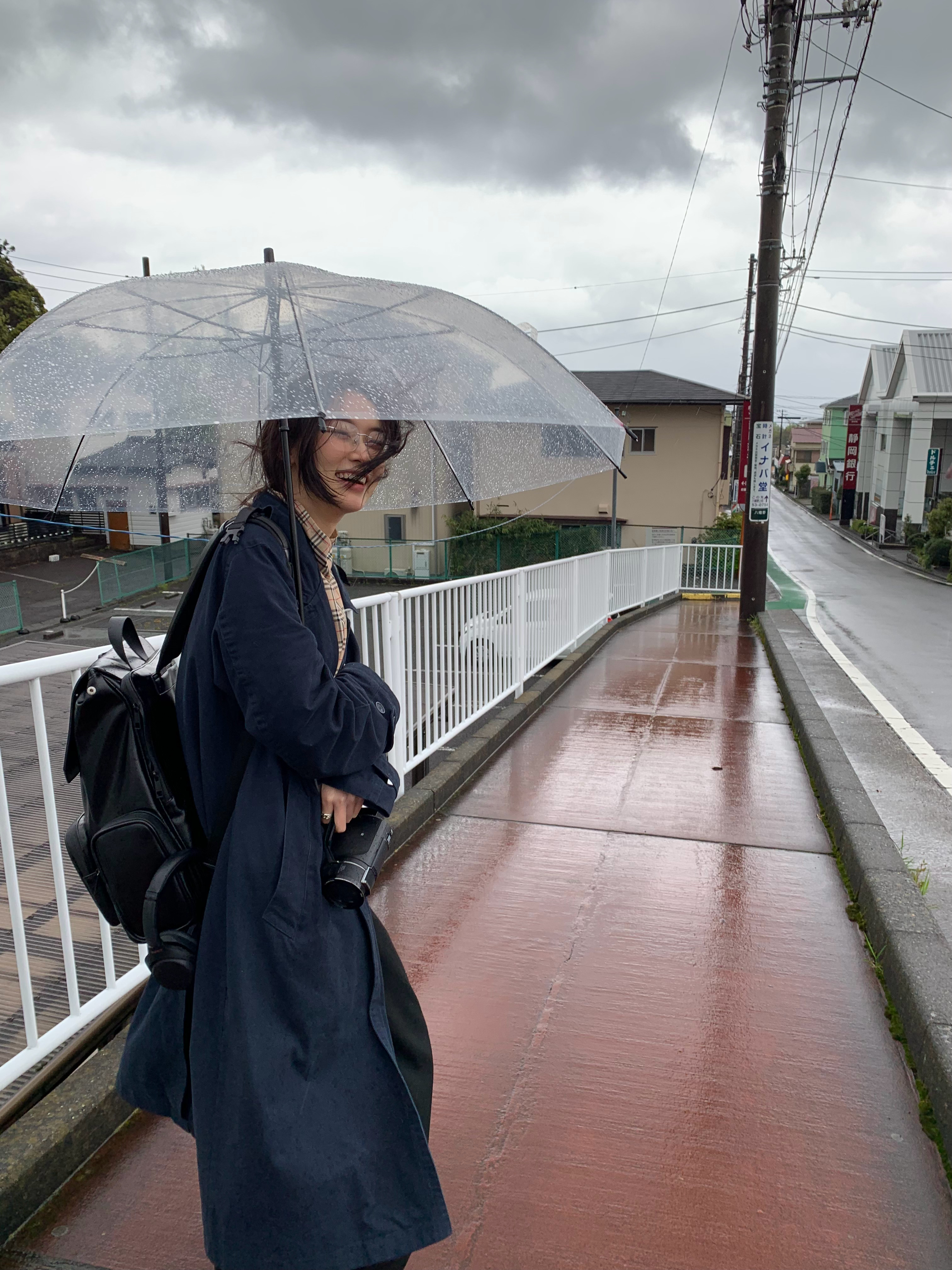 这雨下的跟洗澡似的。。我太喜欢吃他们的速熟食了  ​​​