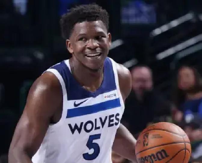 爱德华兹无缘最佳阵容评选 森林狼故意挑对手就想首轮打湖人

4月3日森林狼对阵活