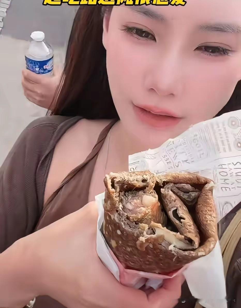 在网上家庭主妇集体崩溃、婚内矛盾爆发、小三层出不穷，所有人都以为是男人渣，短视频
