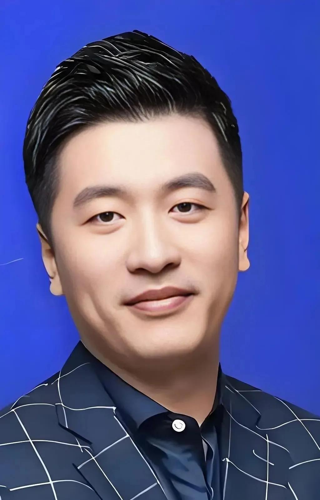 人的精气神根本藏不住
 
网友当初对张雪峰的判断
如今再看，每一句都戳中了要害，