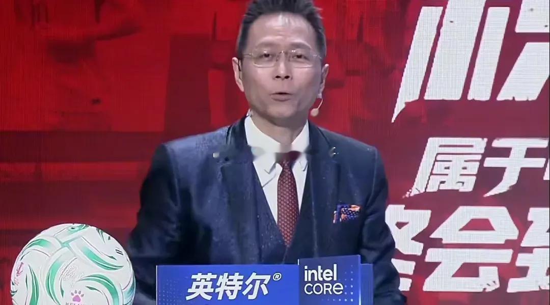 知名足球评论员詹俊赛后点评：说实话，昨晚看完这场决赛，心里满是复杂。咱们的U23