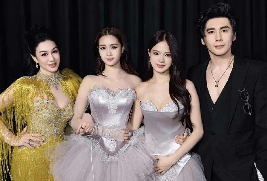 我始终相信，面相不会说谎，张伦硕还是爱钟丽缇的
你看他们结婚十几年，张伦硕从青年