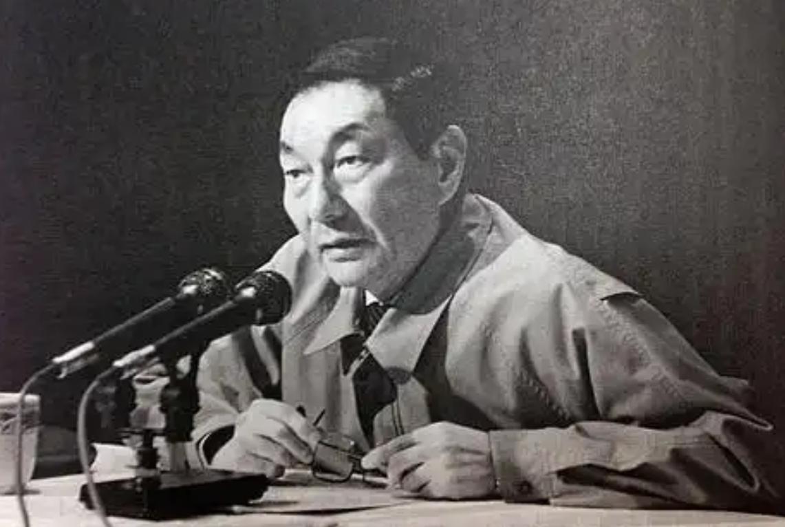 朱镕基曾经对美国记者说：美国作为一个超级大国，应该好自为之。
那么，朱镕基为什么