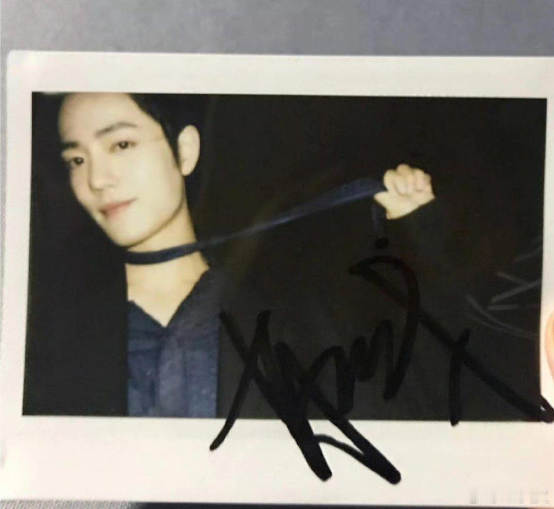 被图1的小手萌晕‼(•'╻'• )꒳ᵒ꒳ 没见过的拍立得增加中 