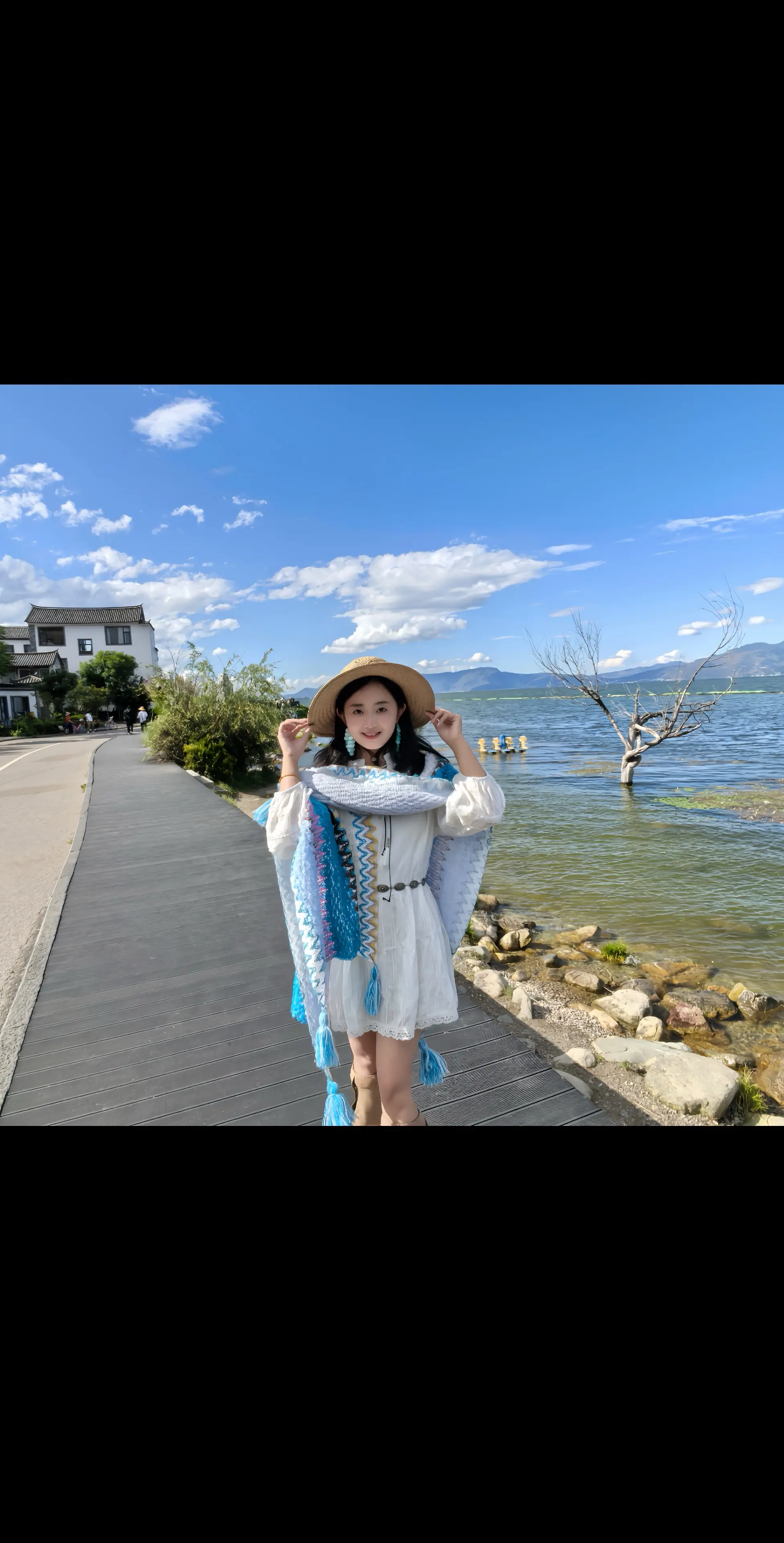📍 洱海 ☁︎•此刻 蓝天 白云 大海🌊