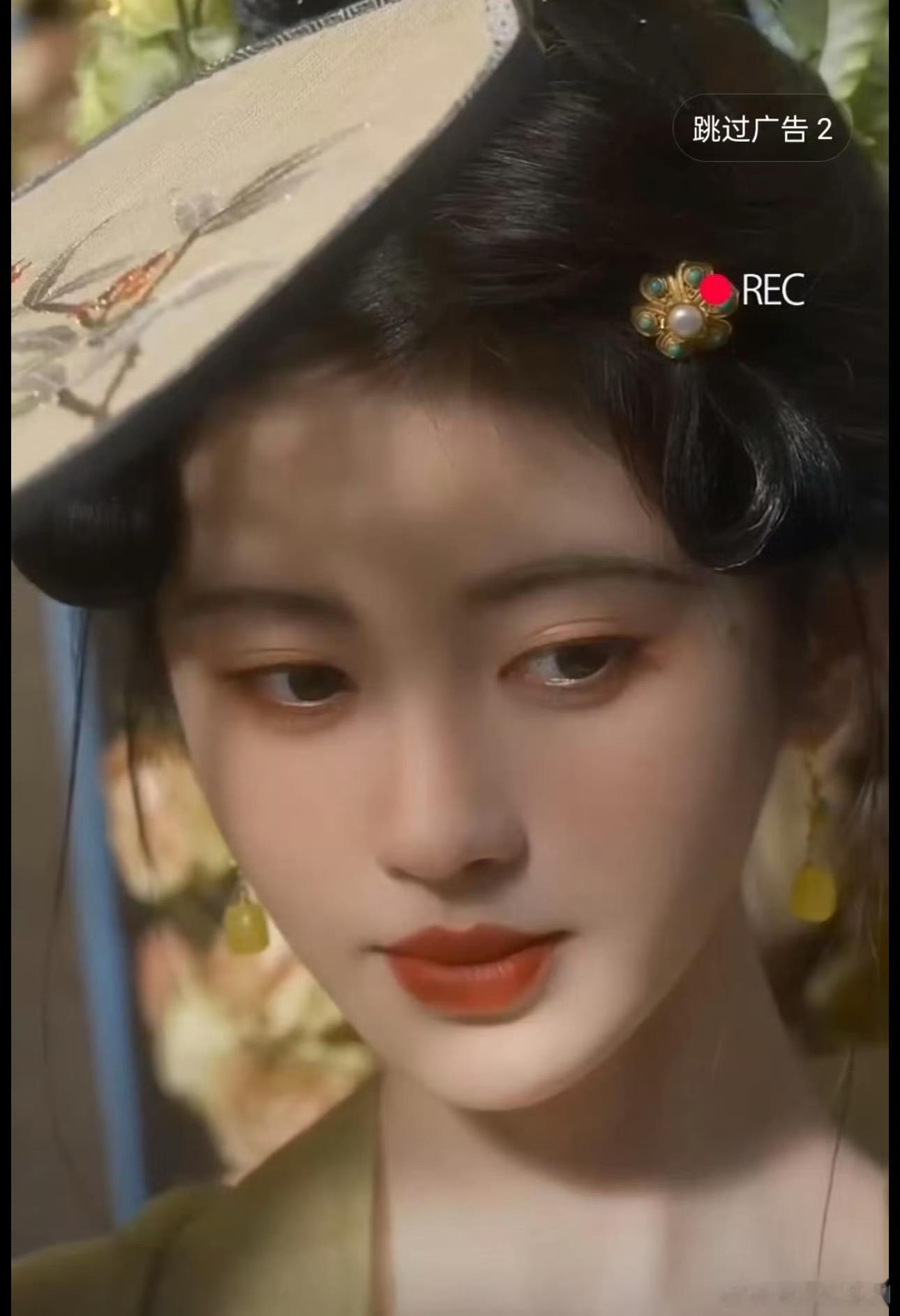 #鞠婧祎穿唐装##鞠婧祎唐装##差点没认出来鞠婧祎# 鞠婧祎换妆造了，唐装哎[偷