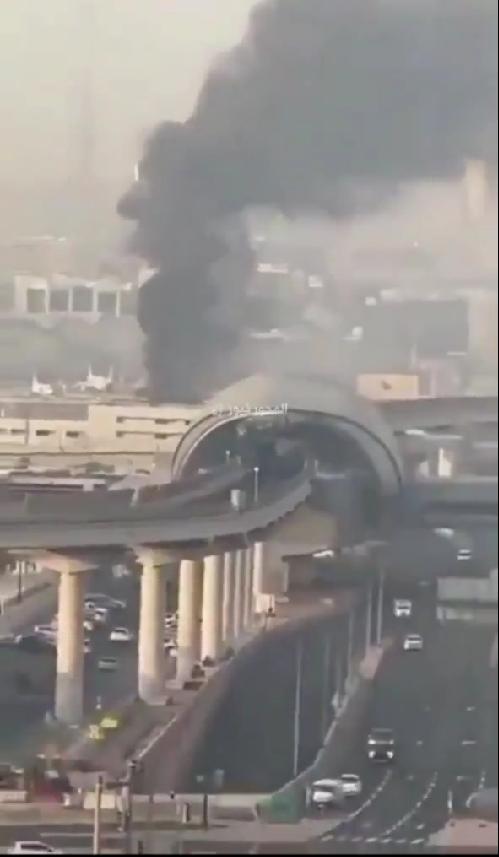 “炸！炸！炸！”炸沙特国防部，炸机场，炸石油！当地时间2026年10月22日，也
