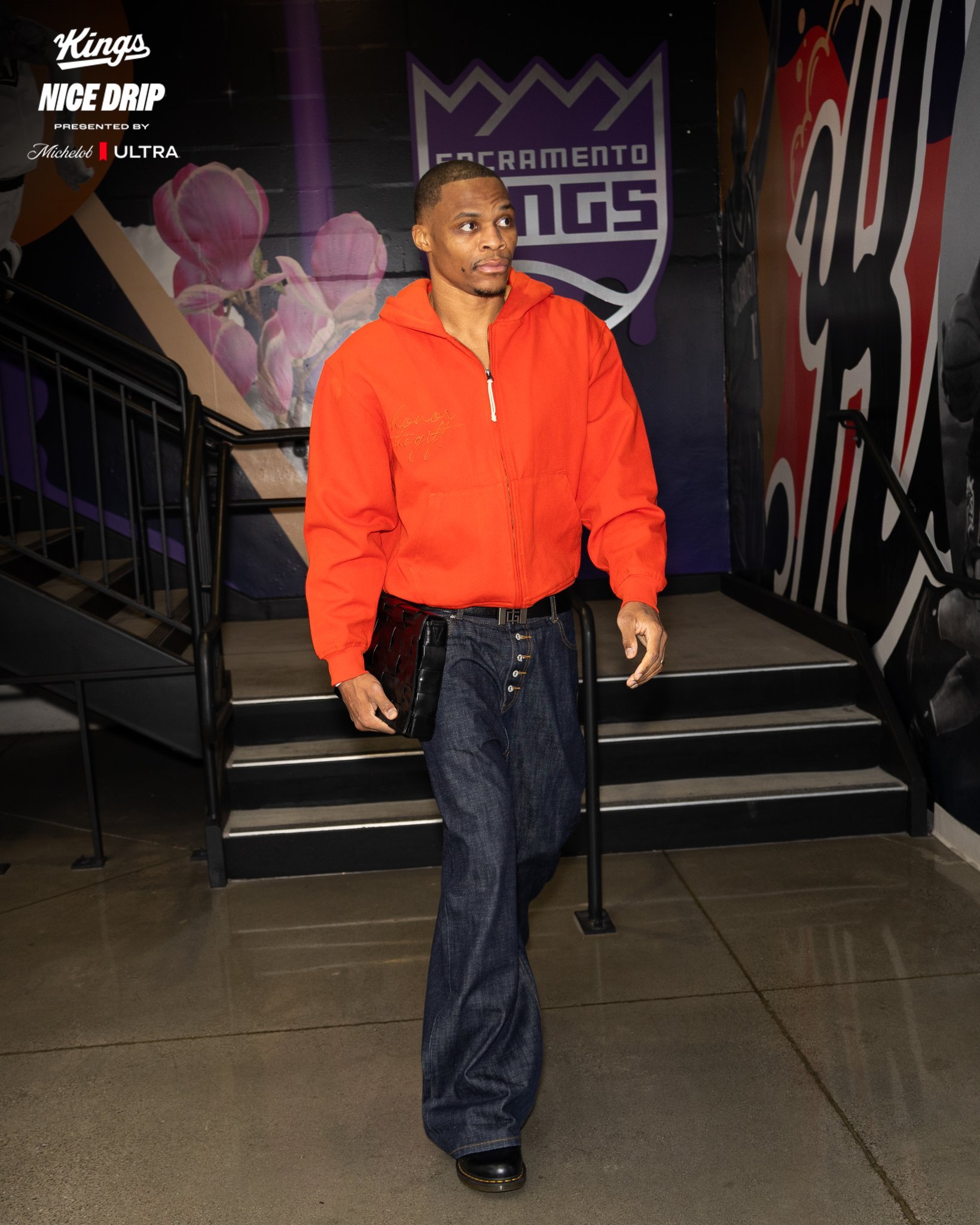 全场结束，国王93:98开拓者，威少7分8板7助5断，下场比赛继续加油国王vs开