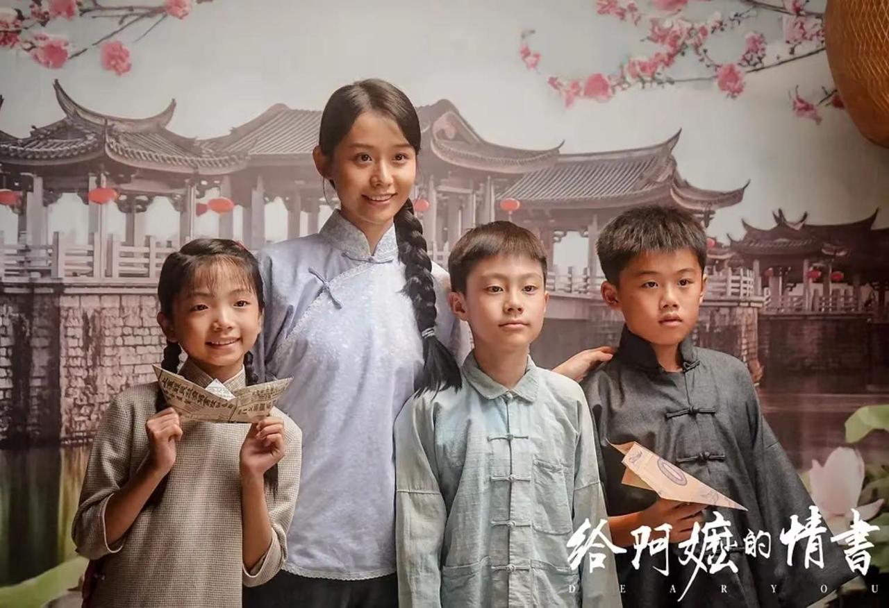 内娱狠狠被打脸！一部零宣发、全素人的方言片，干翻了所有流量大制作！这部片，就是《