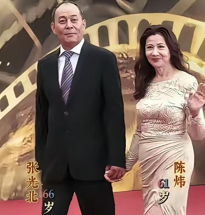 哎呦喂我的天呐！[震惊][震惊][震惊]
张光北夫妇同台亮相引发热议，陈炜这次的