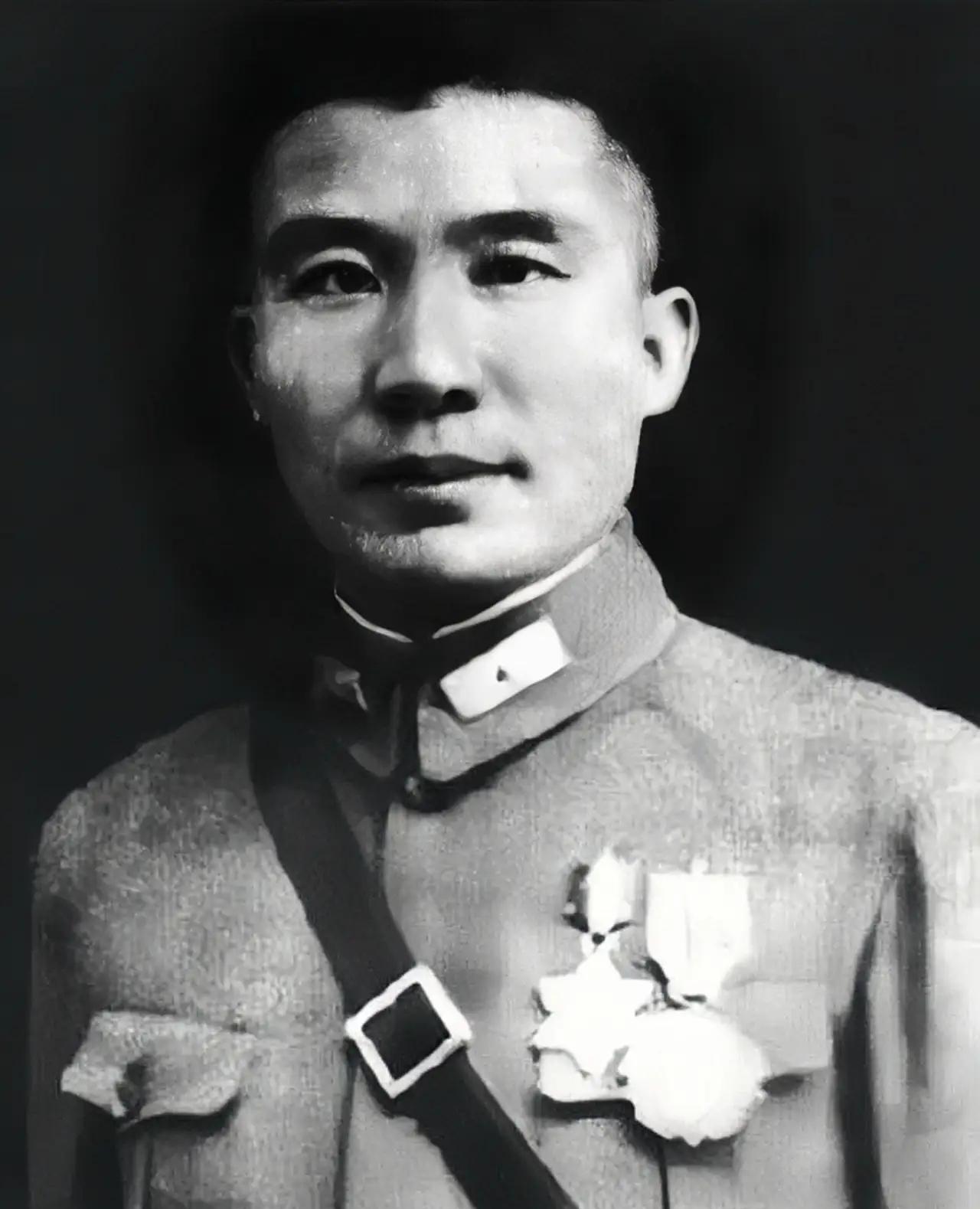 1948年，王耀武被俘后，解放军把他带到了陈毅面前，陈毅见到他，不解地问：“你家