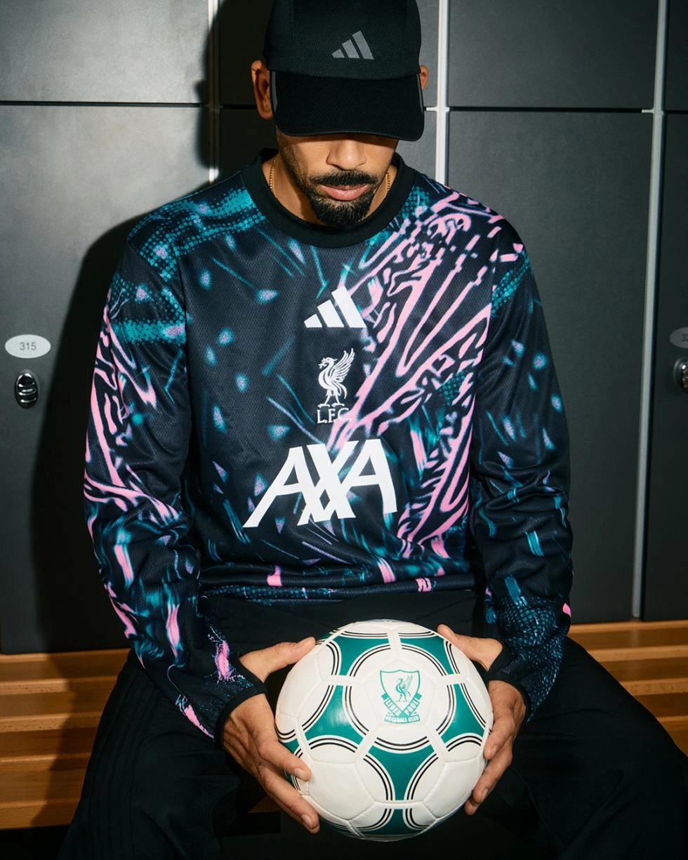 训练服与赛前出场服，同步推出一款特别版赛前出场上衣🆕 