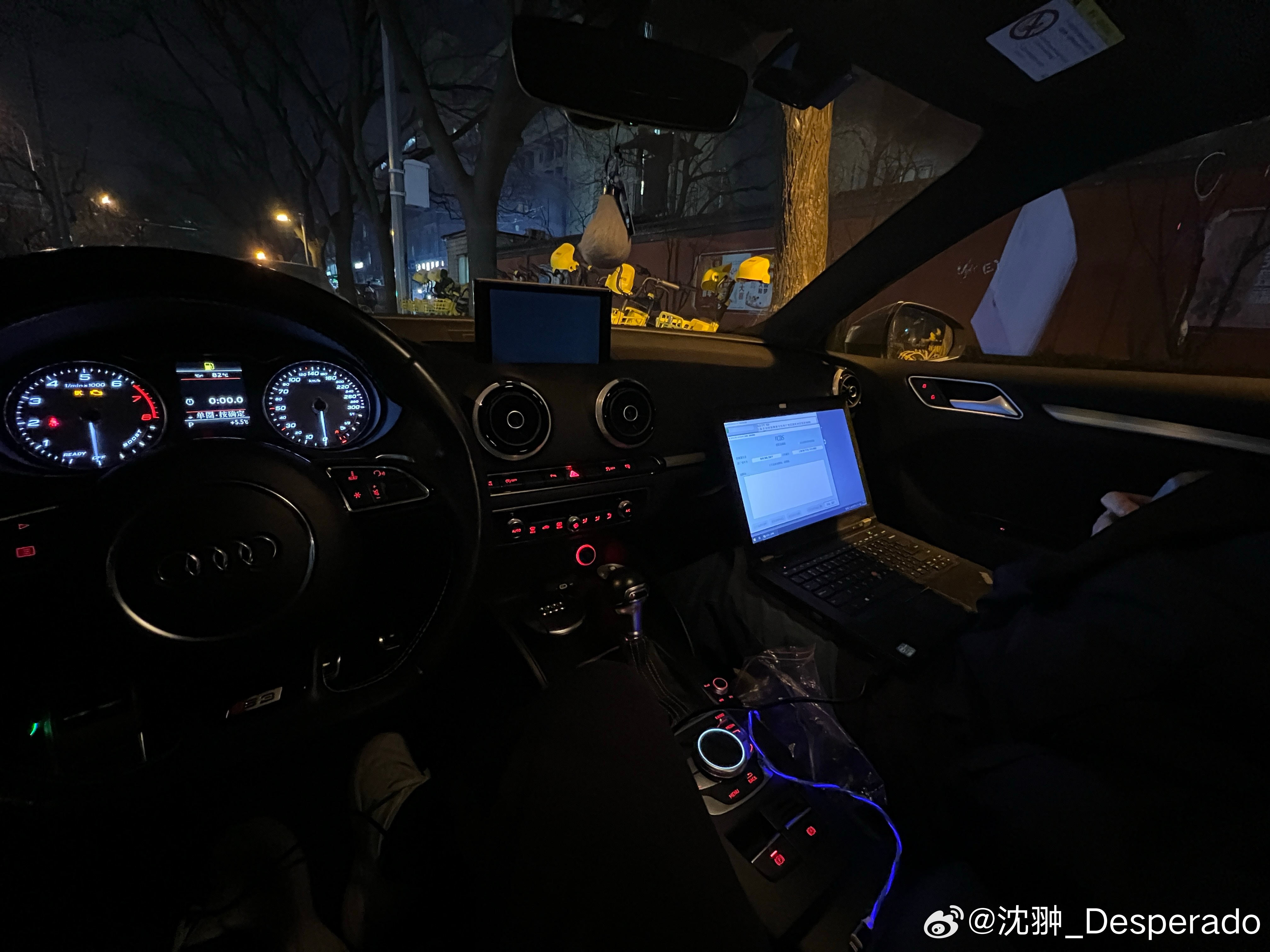 快十年的老旧燃油德国车，今天听说原来机油温度能和电子速度表刷在一起。说干就干。直