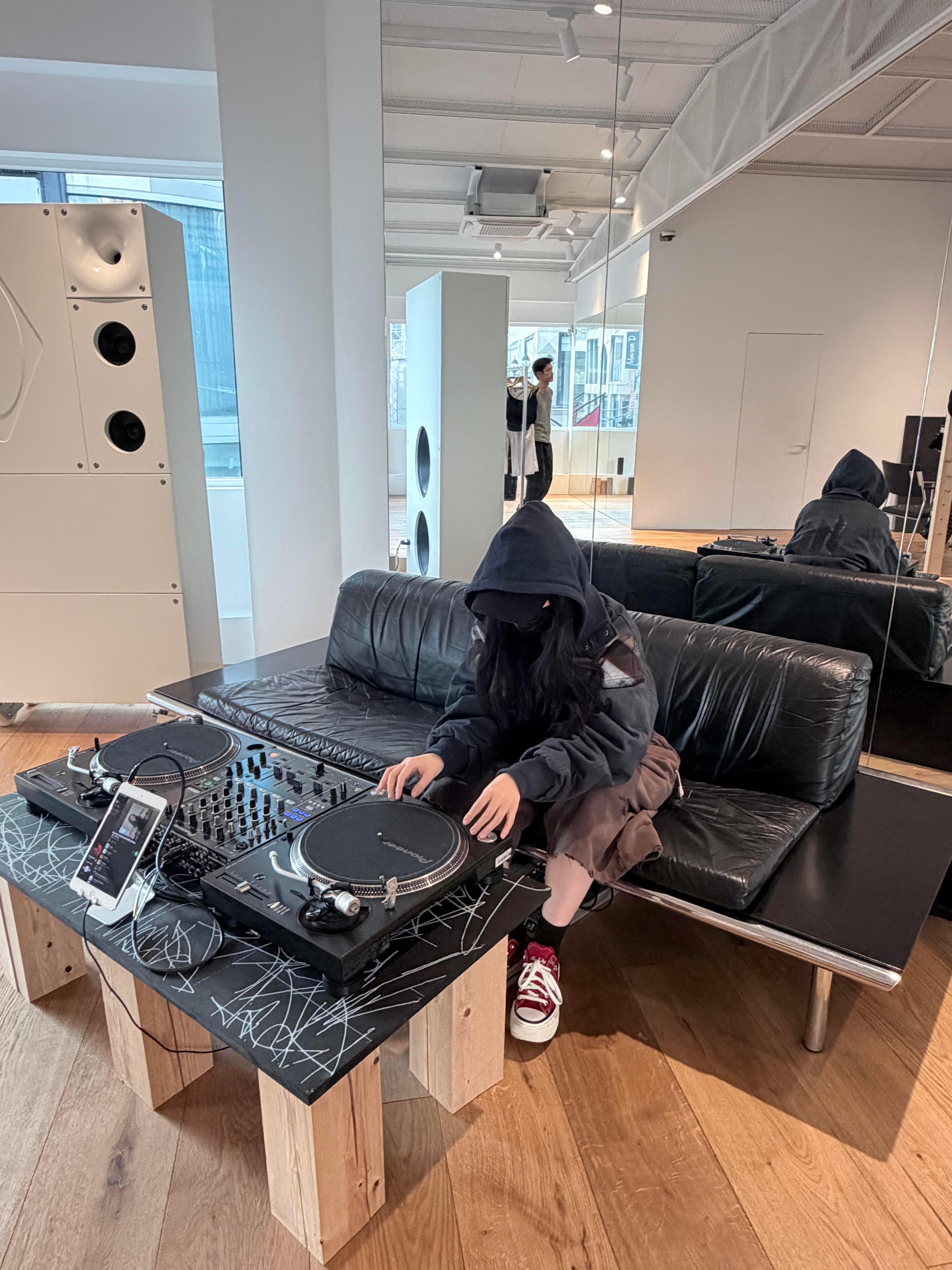 虞书欣🍠营业啦，十五宫格，好可爱好漂亮的欣欣