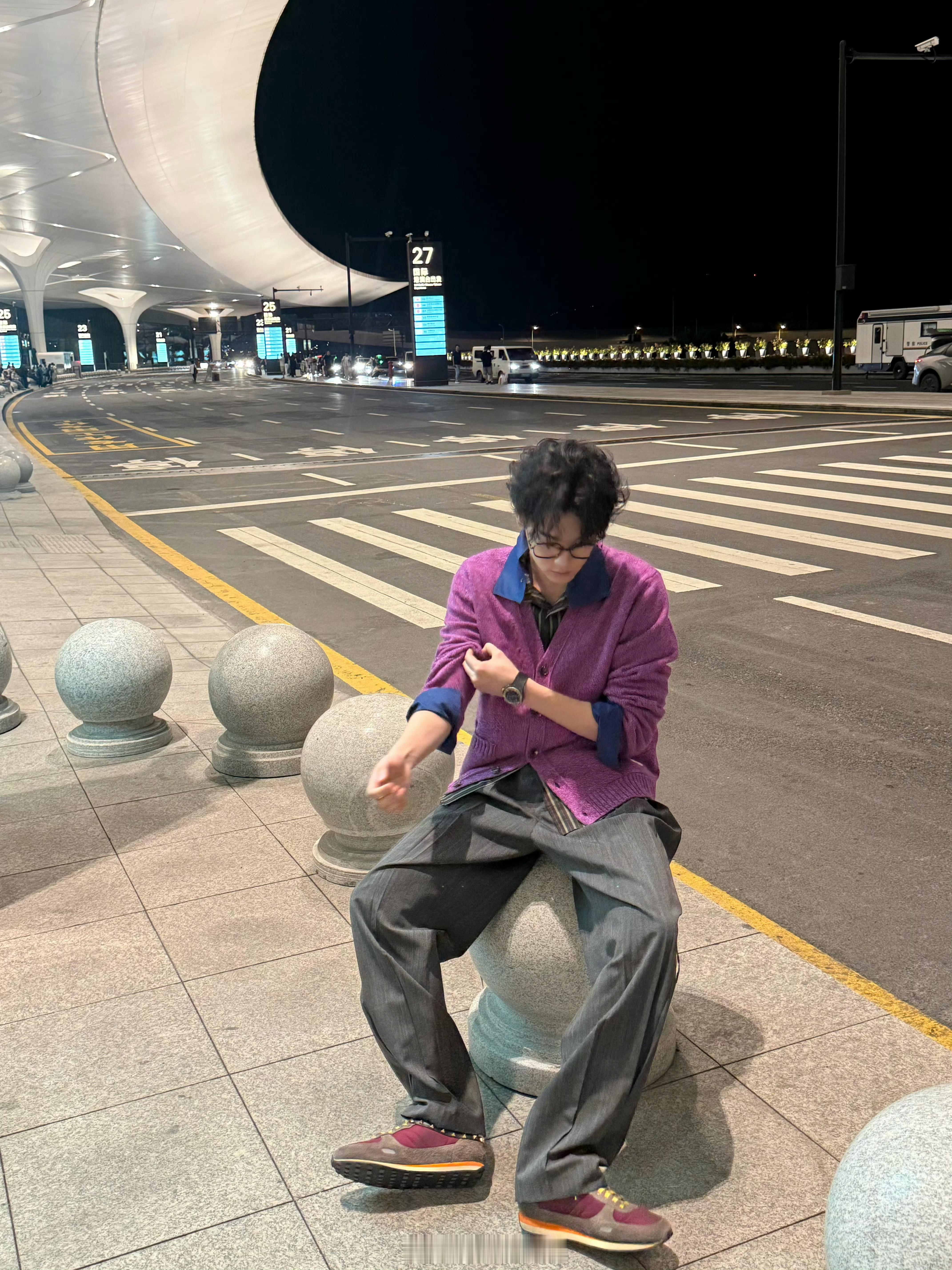 田栩宁夏天穿毛衣真的不热吗哈哈哈[泪奔]田栩宁夏天穿毛衣田栩宁真的不热吗 ​​​