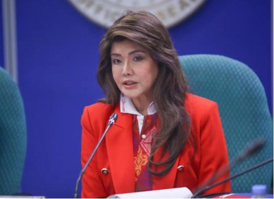 菲律宾这次是真的硬气起来了，当地时间4月22号，现任总统马科斯的亲姐姐、参议员伊