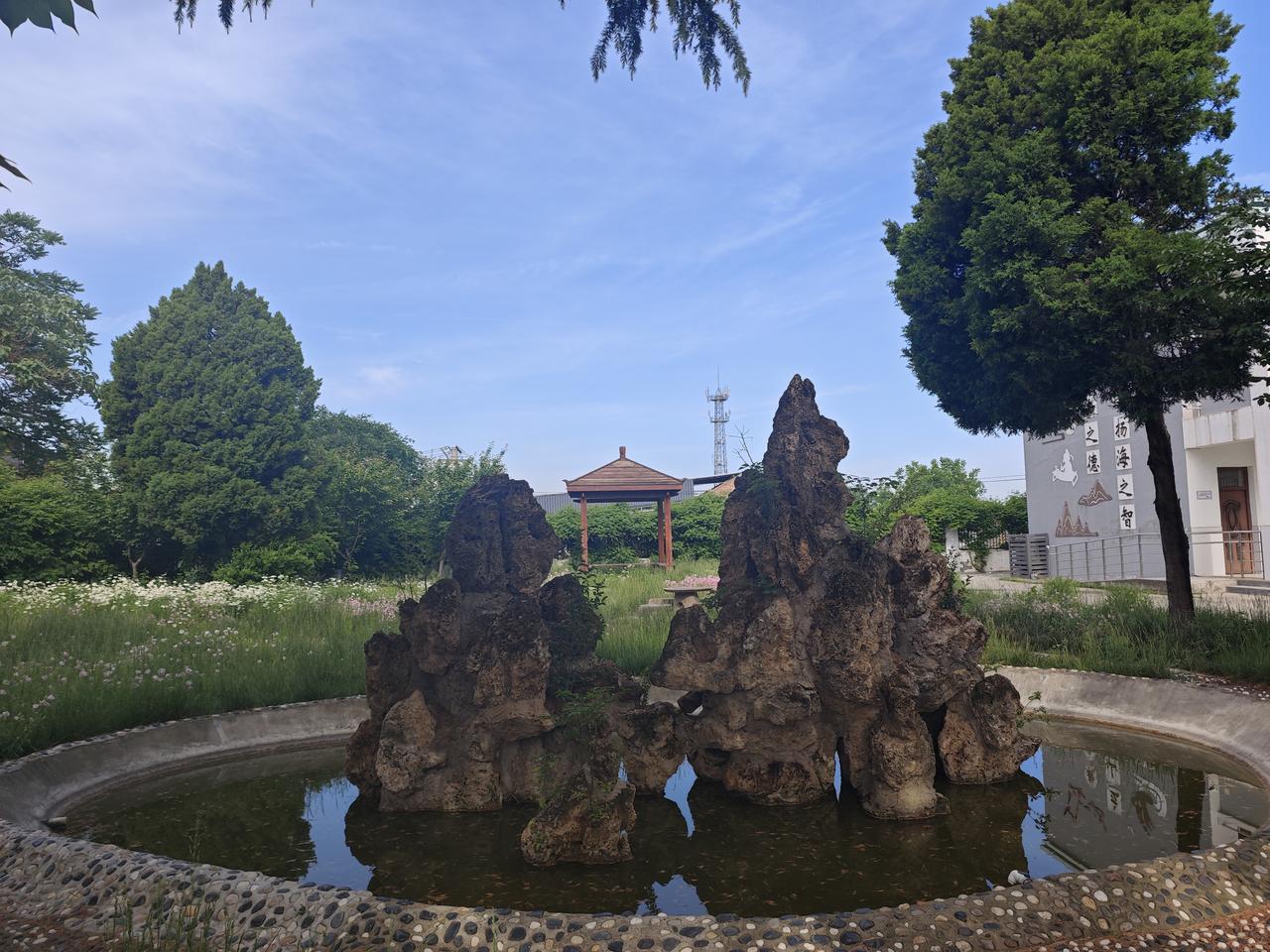 期中检测后，发现孩子成绩并不理想，大多数家庭经济条件还不错的孩子，每天不缺吃不少