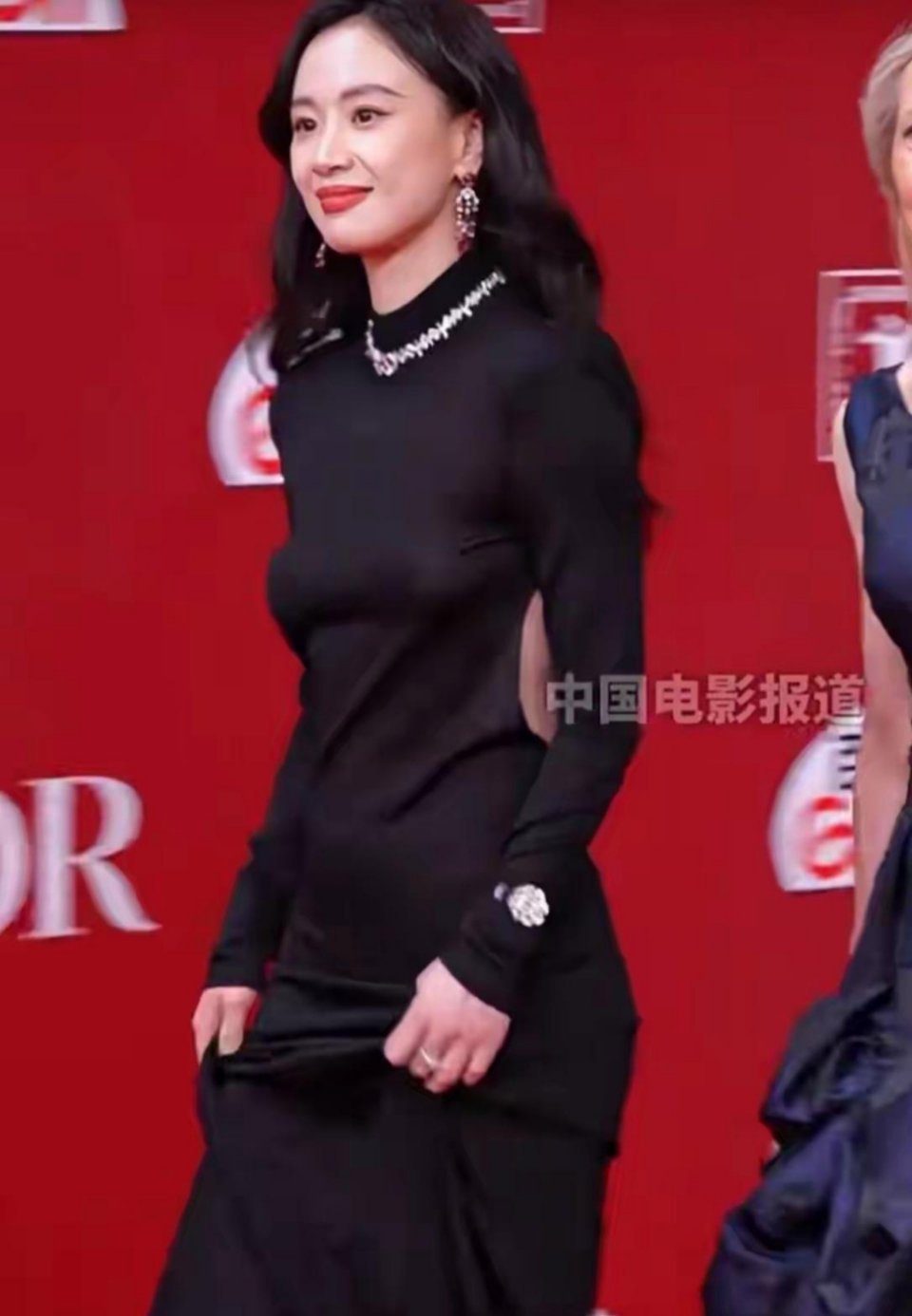李梦穿衣真的大胆，穿这衣服别人看着都尴尬 ​​​