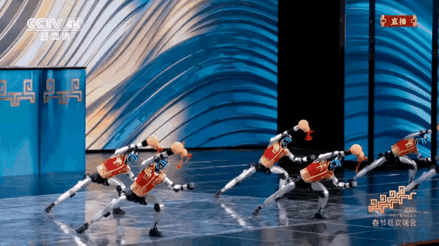 有没有人看过 威尔史密斯  演的那个机器人电影？名字我忘了，今年的机器人就让我想