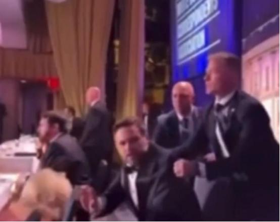 白宫晚宴枪击真相，安保快慢差几秒，藏着美国权力的真实排序？
 
当地时间4月25