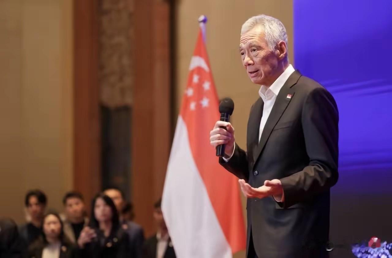 新加坡国务资政李显龙将于5月18日至22日访问中国广西和上海，这是他卸任后时隔一