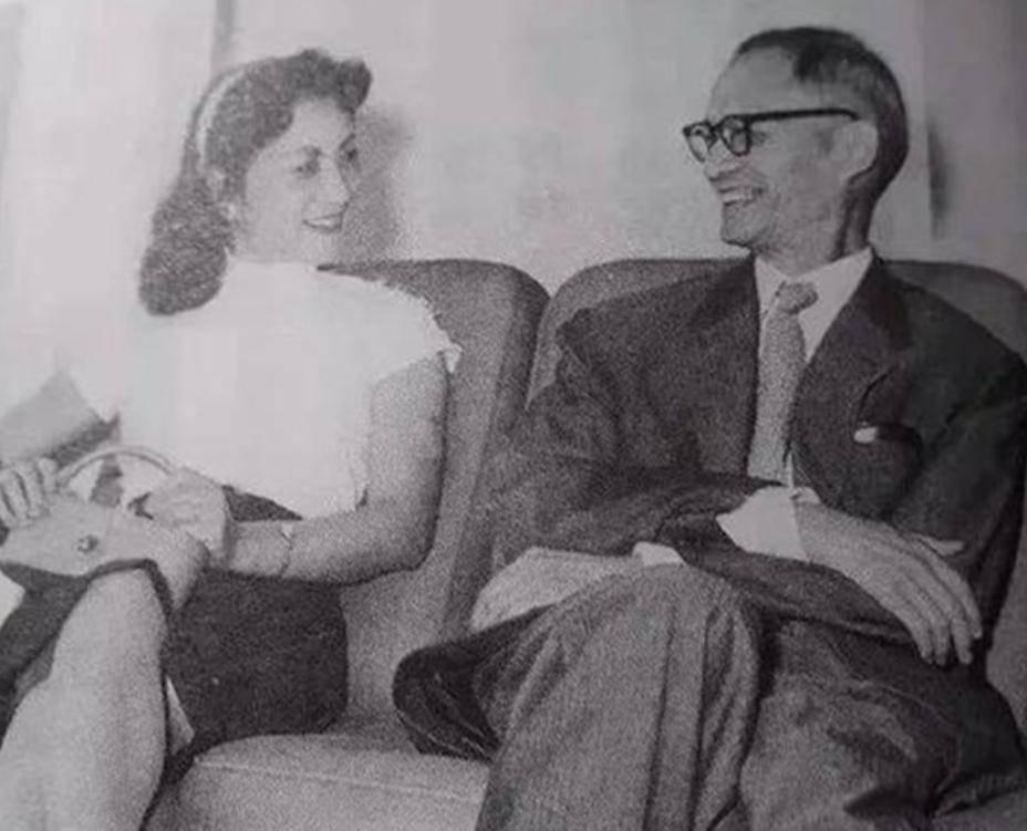 1932年，47岁北大校长蒋梦麟提出离婚。发妻孙玉书不哭不闹，平静地对他说：“休