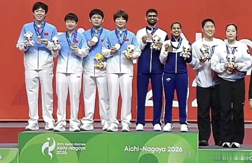 国乒包揽混双冠亚军，一场决赛见证完美接班
名古屋亚运乒乓混双决赛，上演最动人的队