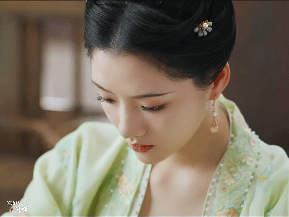#锦绣安宁# 像小鹿一样清澈漂亮的宜宁~ ​​​