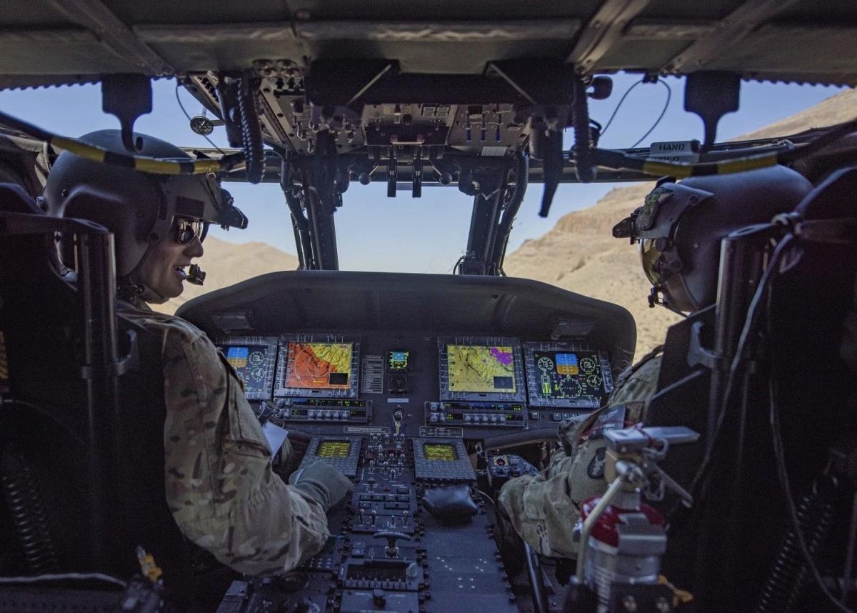 美军采购这事儿太离谱了！据报道，美国陆军部长德里斯科尔都开喷了，像洛克希德·马丁