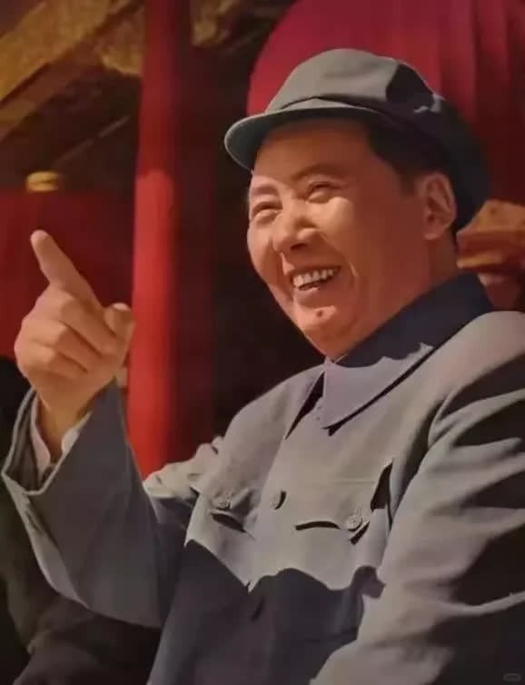 《缅怀伟人毛泽东》    《缅怀伟人毛泽东》  百年诞辰忆毛公，  伟业丰功耀宇