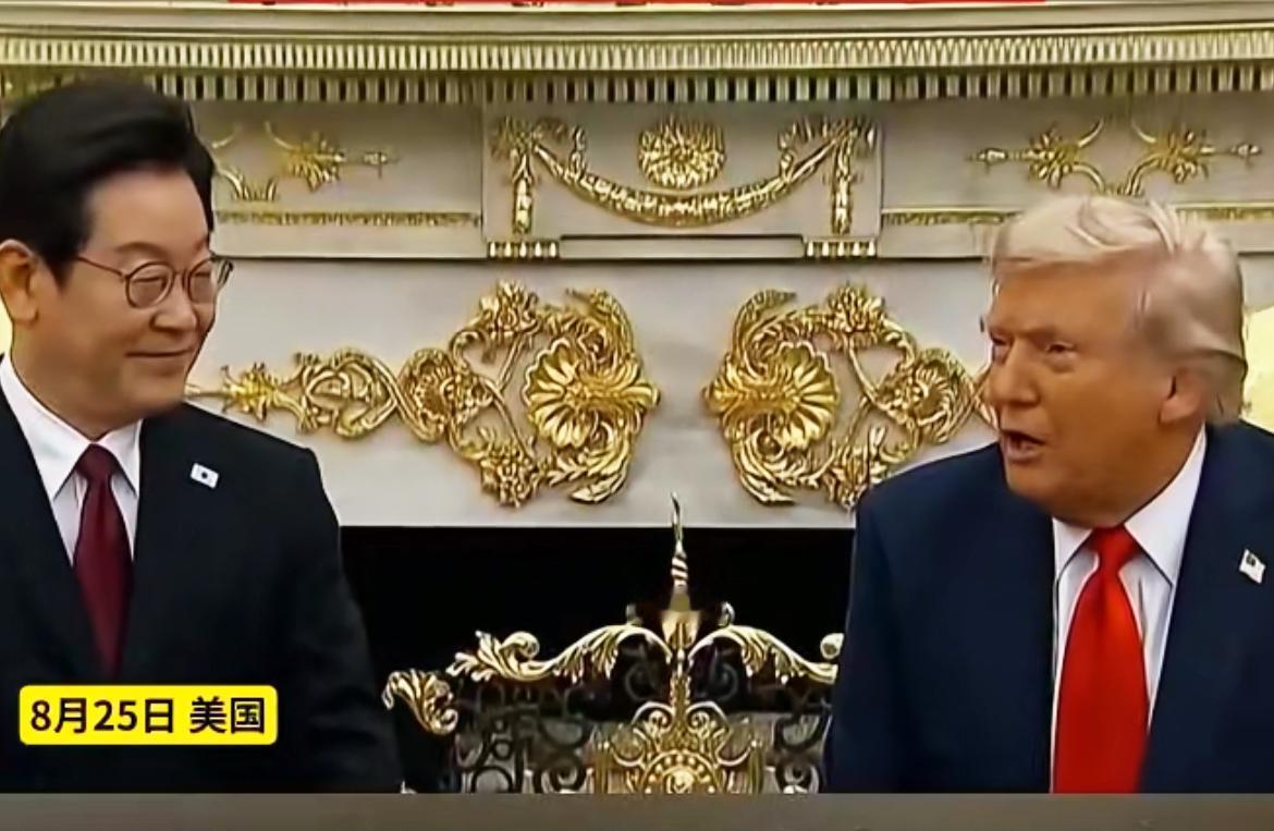 特朗普宣称自己手握“摧毁中国的牌”！

特朗普在会见韩国总统李在明时却突然提到中
