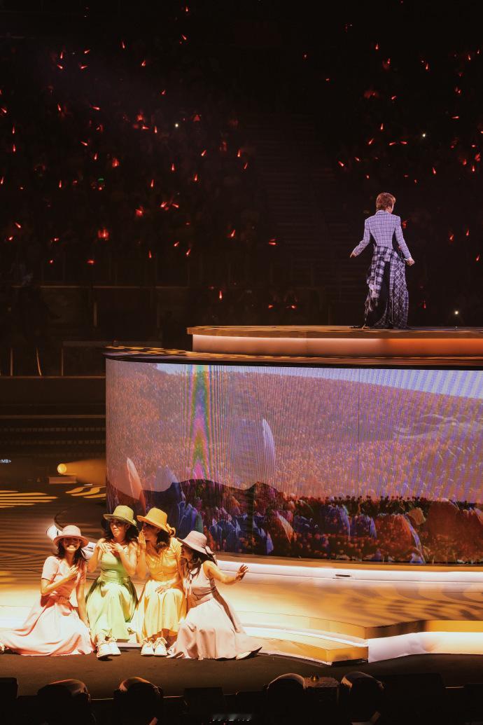 粤语年度歌单TOP1还得是千千阙歌 2025年了，《千千阙歌》依旧霸榜粤语年度歌