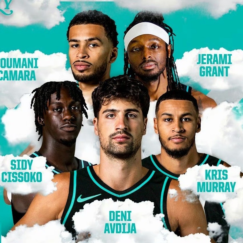 克林根因生病缺席比赛，开拓者小阵容首发；雷霆哈腾受伤，其他魔鬼都在；值得一提的是