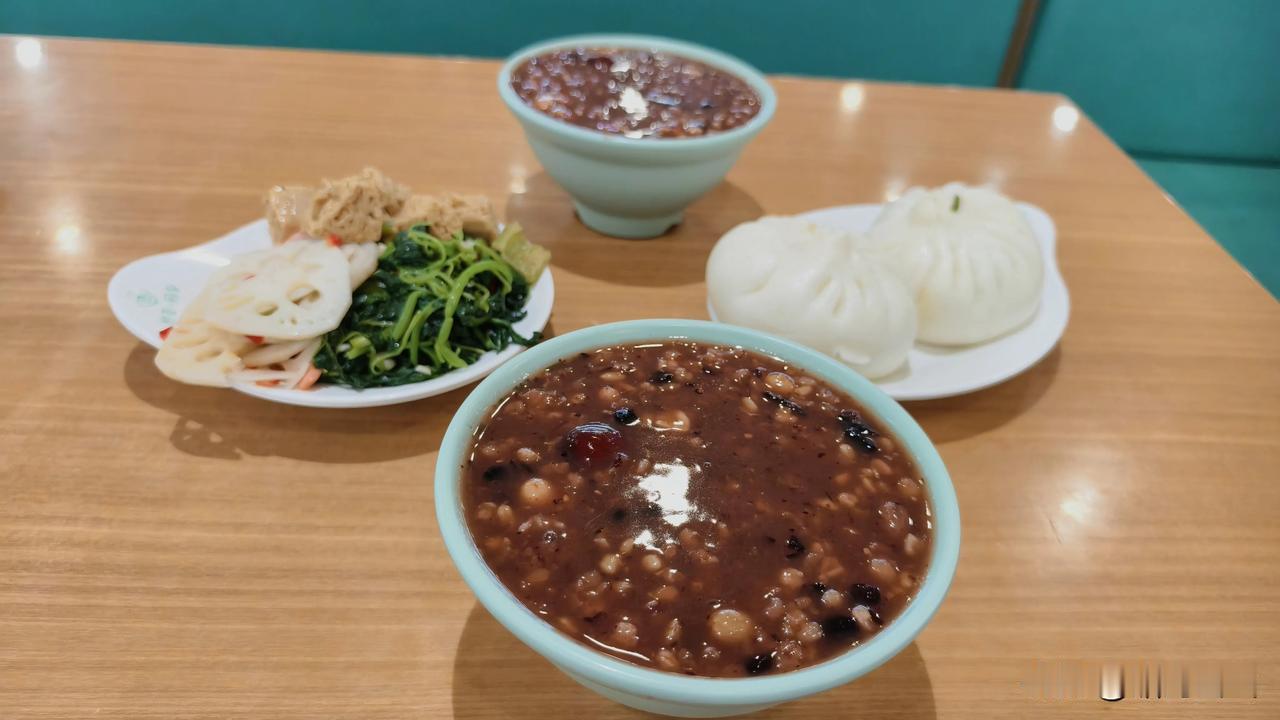 生活让我过得只有两个目标了，老公说我不懂生活。

今天下午去老房子里去看看，好久