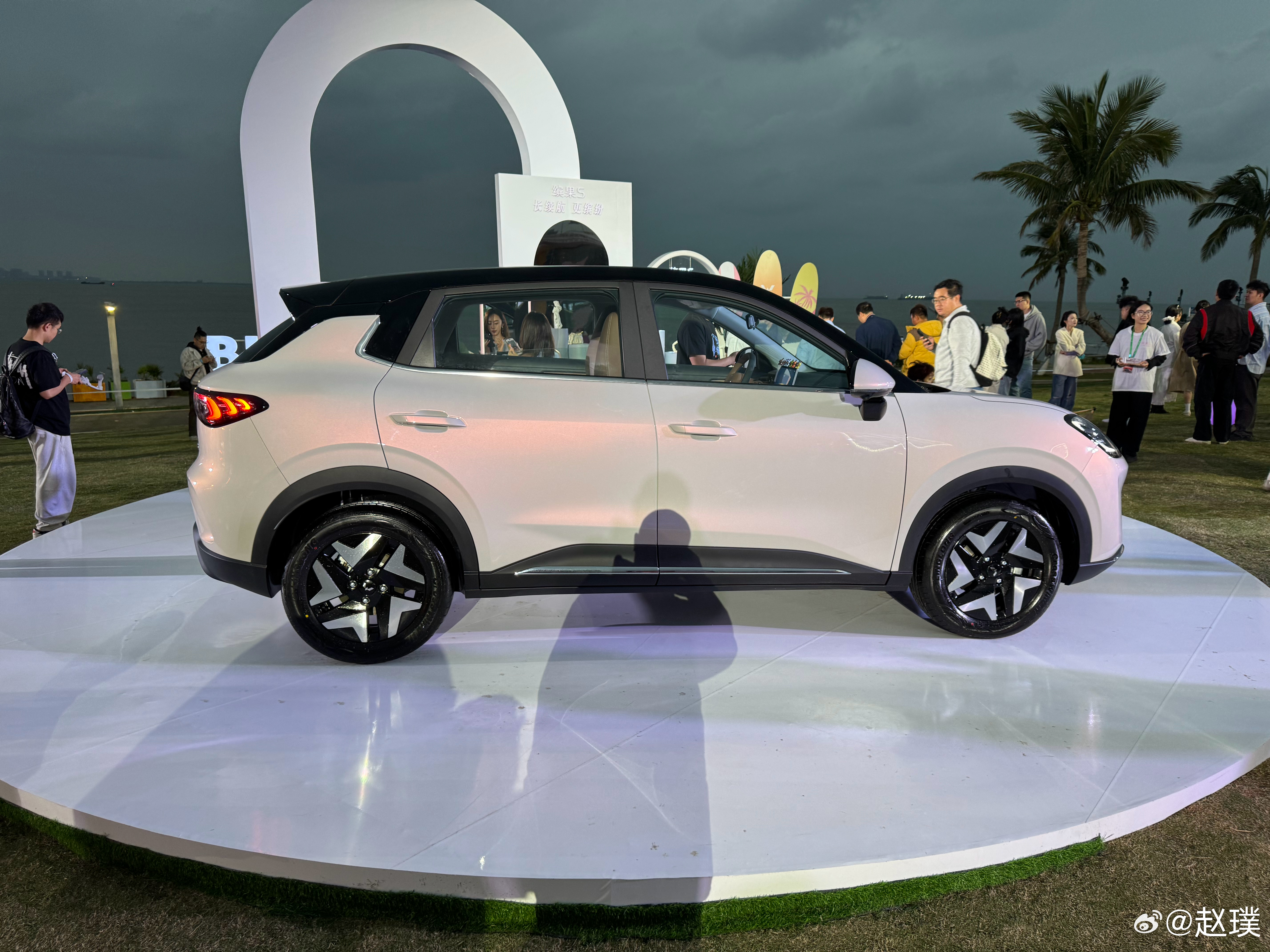 五菱缤果S 525km旗舰款的价格来了，上市指导价为8.98万元，现场还发布了3