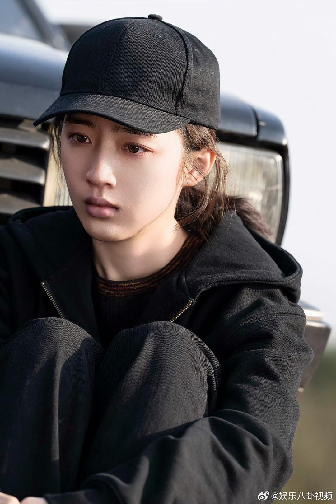 一秒镜头也能看清邓恩熙的悲痛《方圆八百米》预告释出，邓恩熙用眼神诠释极致悲痛，一