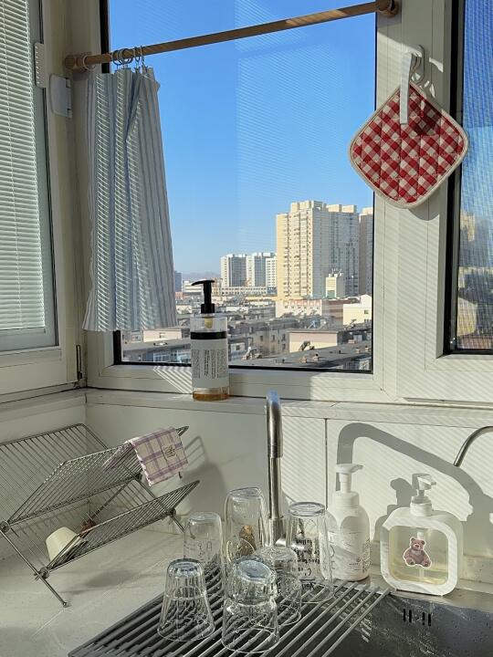 天气好 宜刷杯子