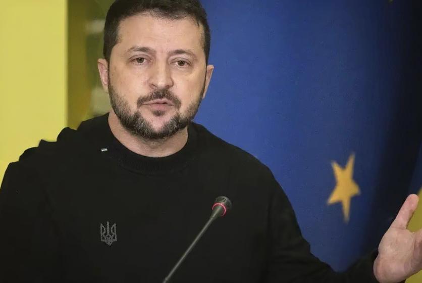 圣诞将至，俄军的炸弹却先一步砸向乌克兰。650多架无人机、30多枚导弹直奔能源设