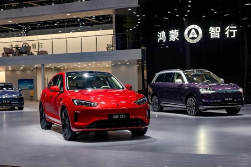 新能源SUV别瞎选！广州车展这款问界新M5 Ultra颜值实力都在线
今天广州车