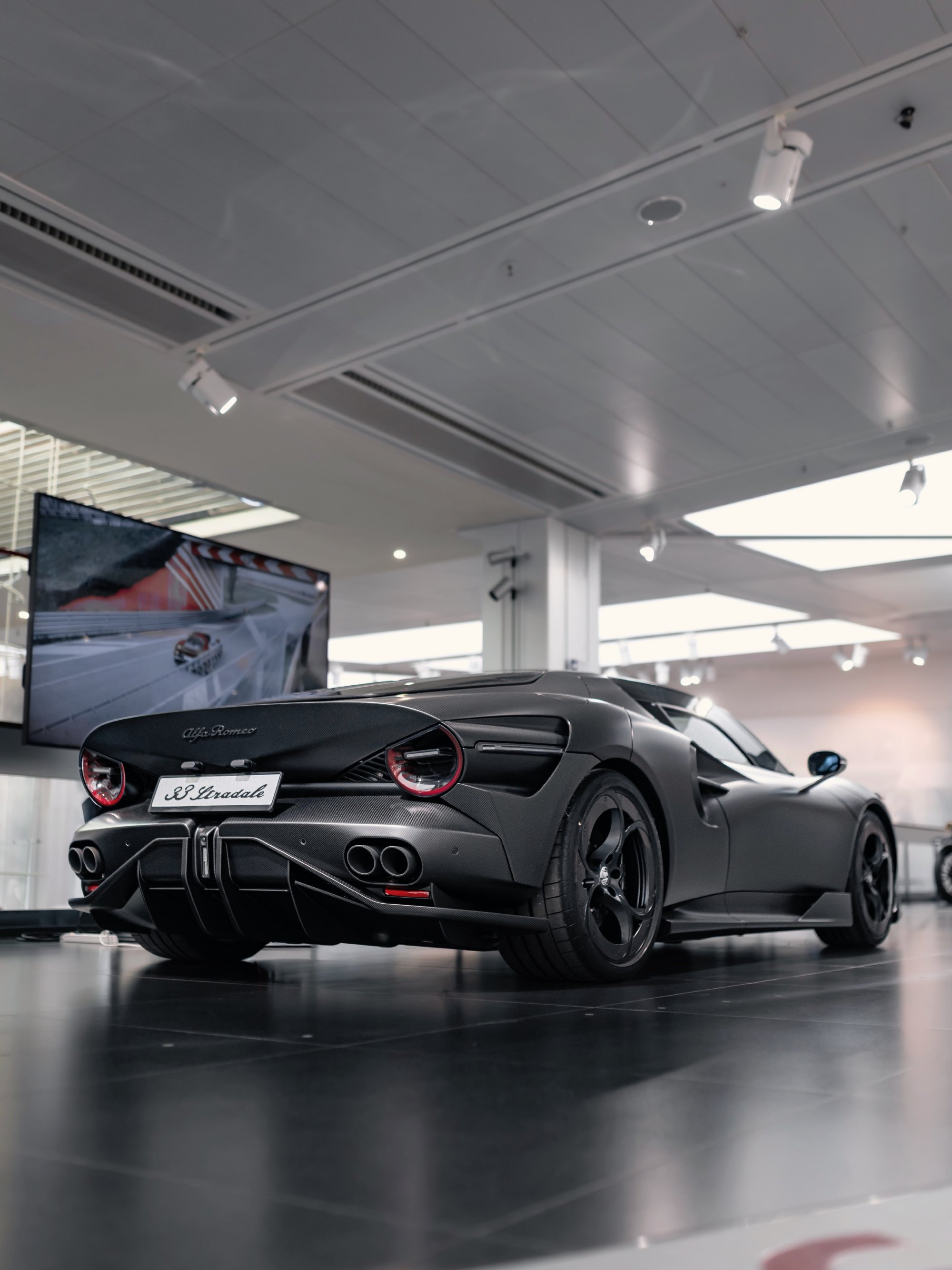 Alfa Romeo 33 Stradale “Perla Nera”｜阿尔法罗