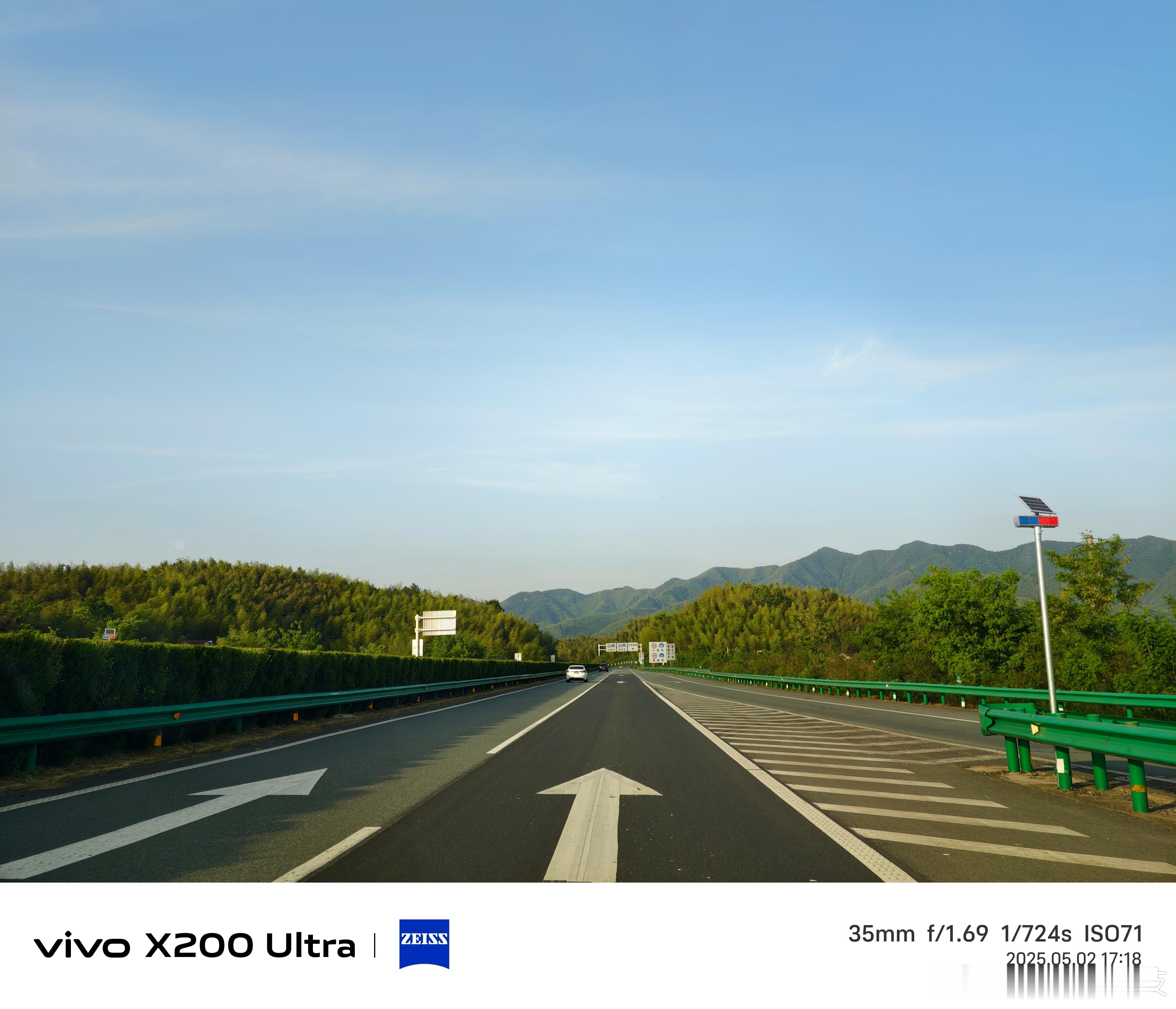 五一假期国内3.14亿人次出游我最无奈的遭遇，1.8公里的路，堵了1个多小时……