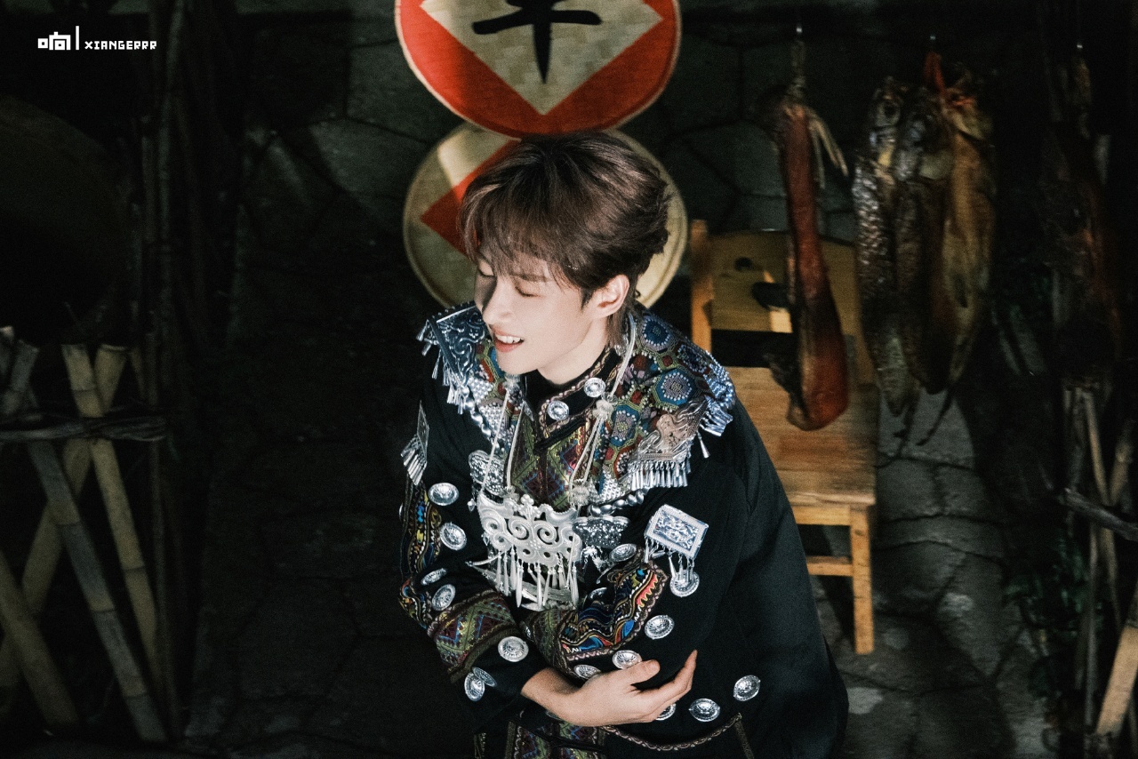 娱乐湖南卫视春晚路透卓沅湖南春晚苗疆造型抹额和银饰好美，期待元气满满的沅沅大王~