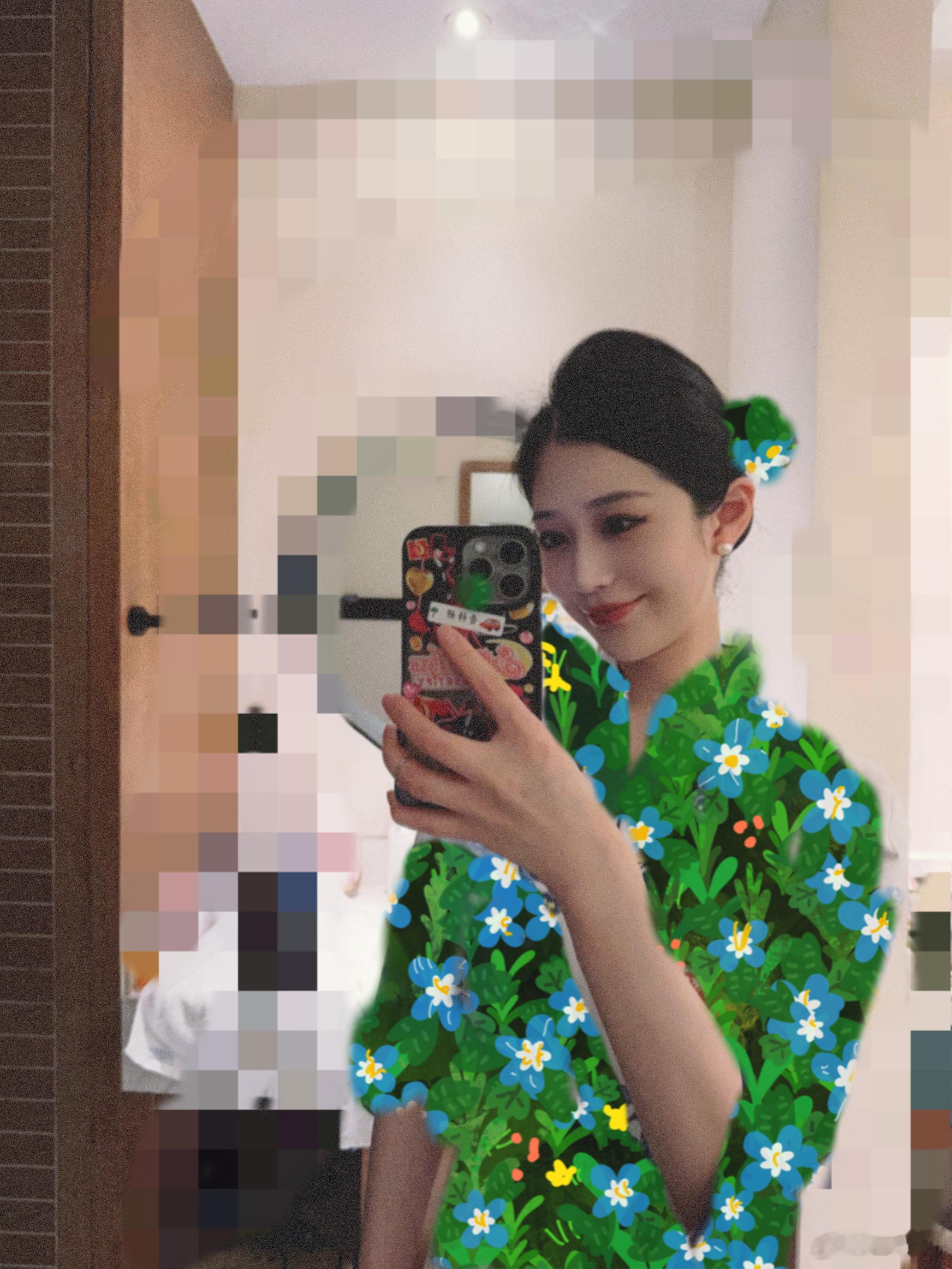 这身小绿还真是泰里泰气～🌸 ​​​