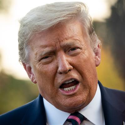 美国集齐王朝灭亡所有条件，为何不会亡国？两个维度戳破霸权真相！
很多人拿着中式封