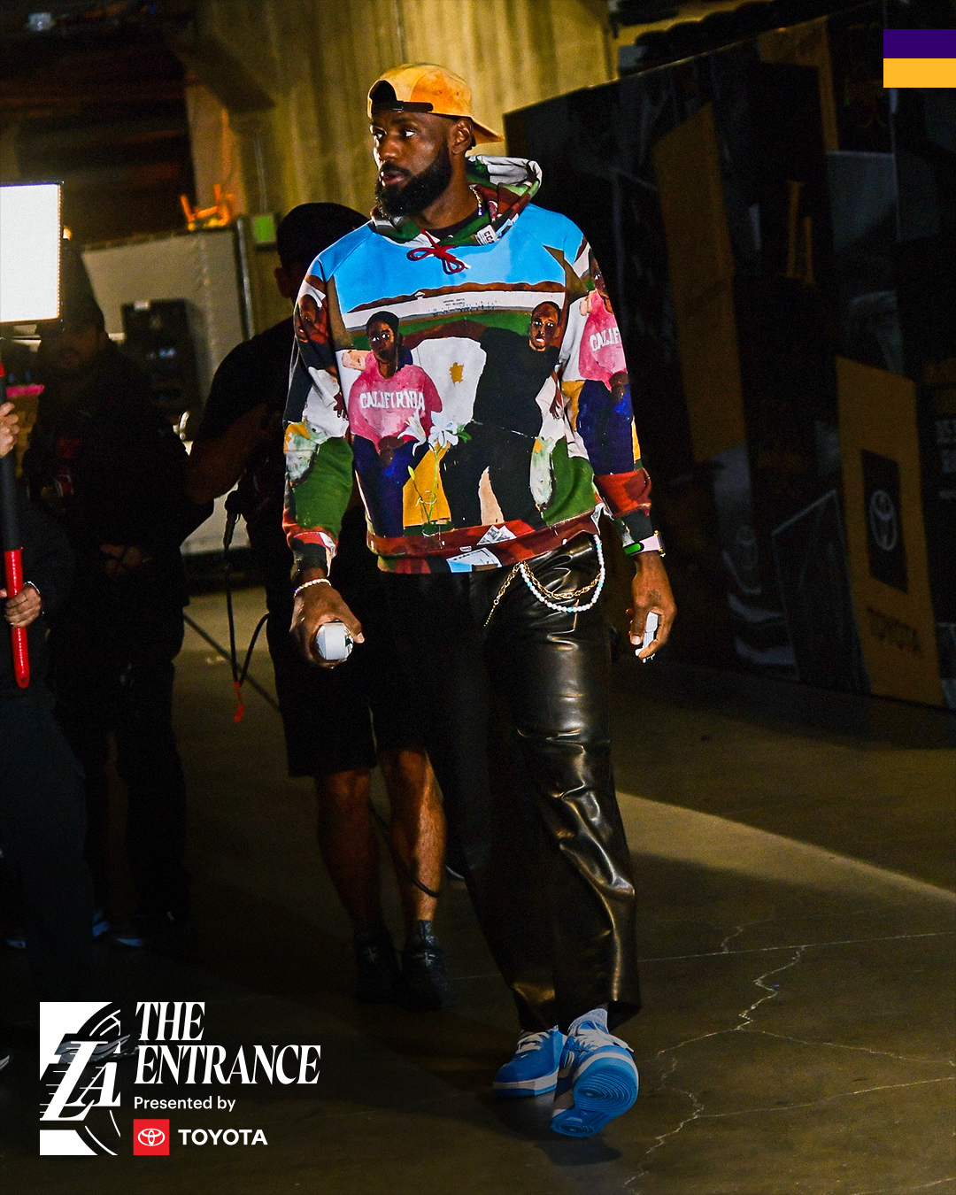 洛城德比快船vs湖人 NBA杯上演洛杉矶德比，詹姆斯PK哈登，看一次少一次了！还