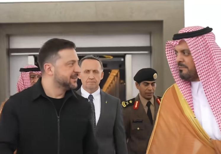 3月27日乌克兰总统泽连斯基到访沙特阿拉伯首都利雅得，泽连斯基称乌克兰和沙特阿拉