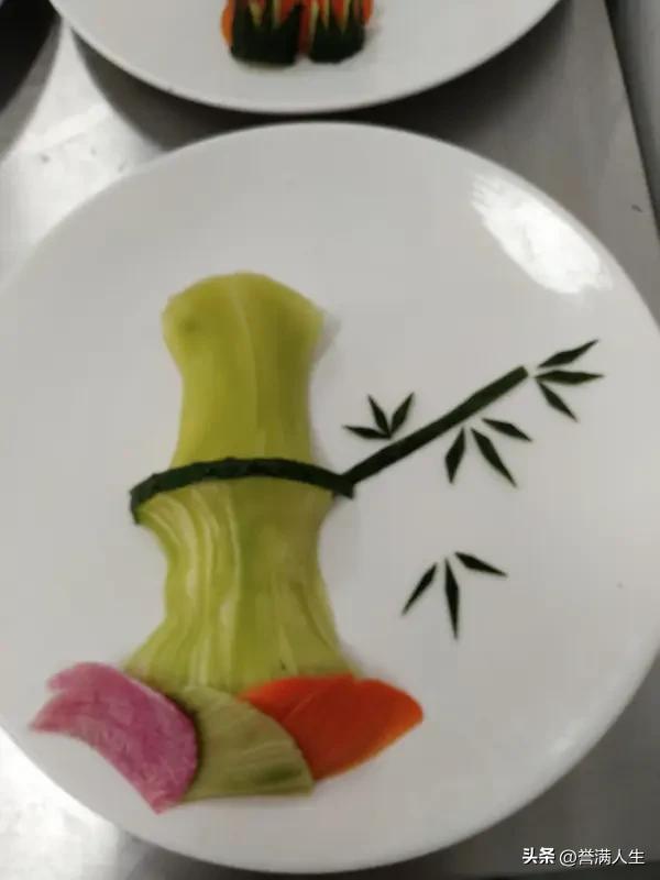 看到好作品，那必须得点赞支持，这就像吃饭得张嘴一样自然！就拿电影《阿嬷的情书》来